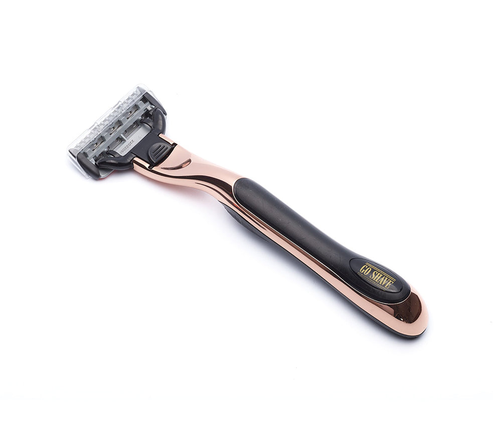 Golden barberskaft til GoShave blade. Metalliclook med logo. Barbergrej på abonnement.